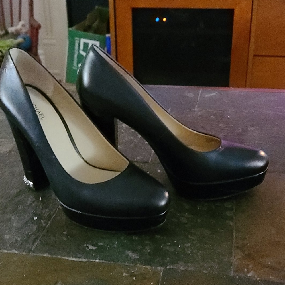 Michael Kors Platform Pumps Sz 7
